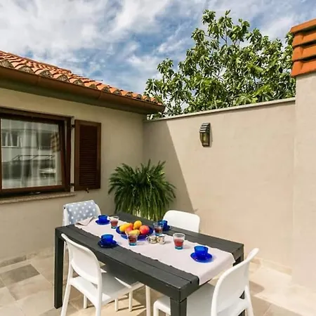 Apartment Derocchi Pula